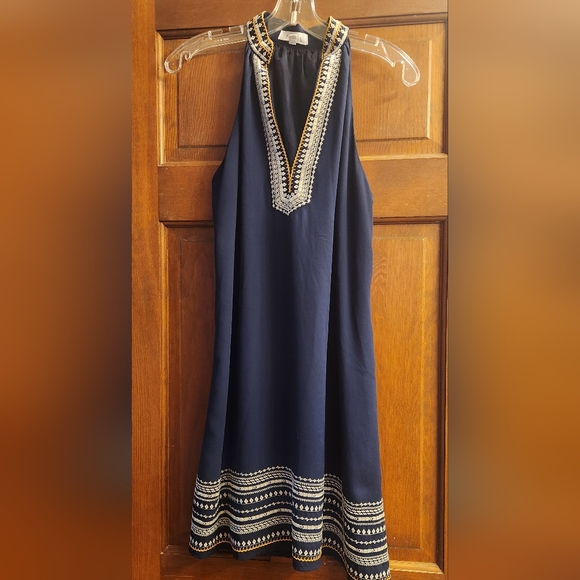 THML Dress - Picture 1 of 3